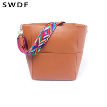 Wide Strap Bucket Bag